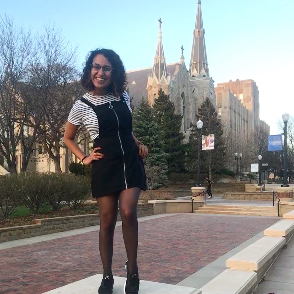 Meet your Posher, Dhruti